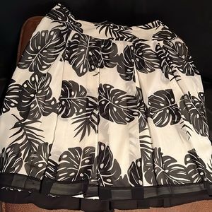 Worthington Pleated Lined Skirt